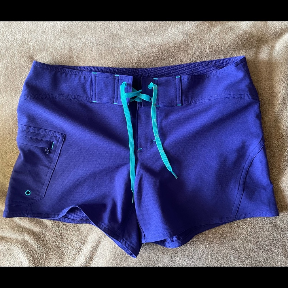 Athleta Clearwater 4” Shorts